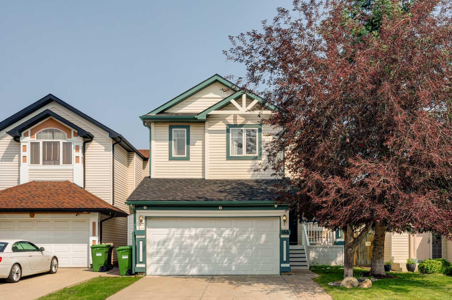 166 Somerglen Close SW, Calgary, AB, T2Y 3Z4