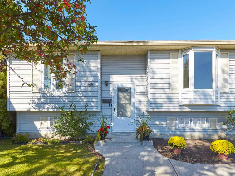 68 Falton Mews NE, Calgary, AB, T3J 2A6