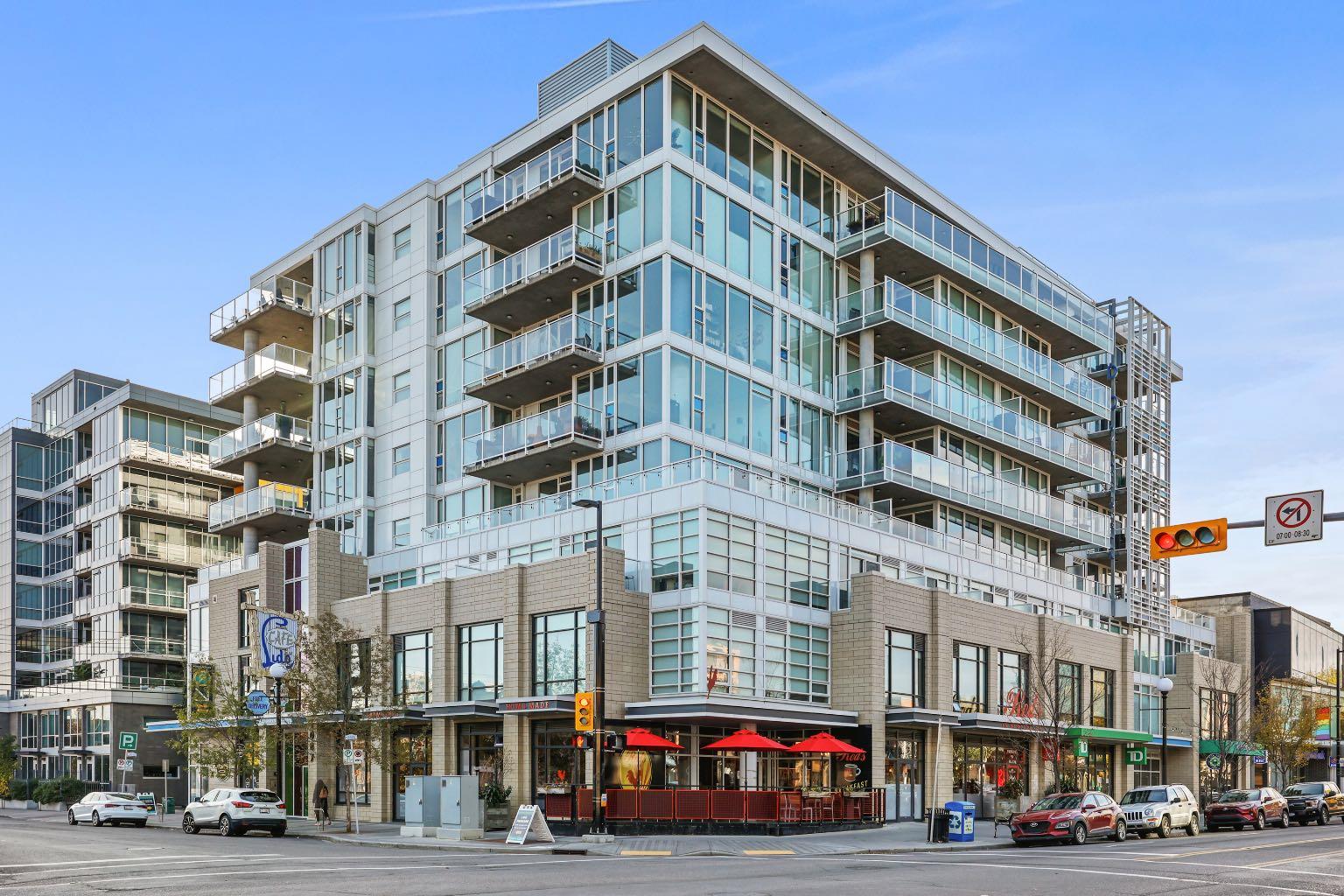 307-1087 2 Avenue NW, Calgary, AB, T2N 5B2