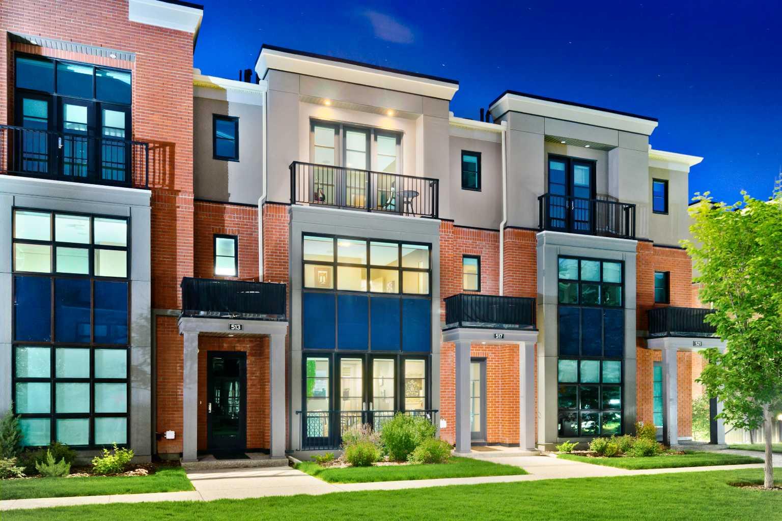 517 Aspen Meadows Hill SW, Calgary, AB, T3H 0G3
