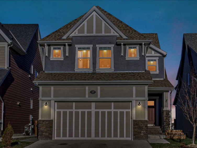 62 Masters Avenue SE, Calgary, AB, T3M 2B1