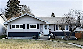 83 Columbia Place NW, Calgary, AB, T2L 0R4