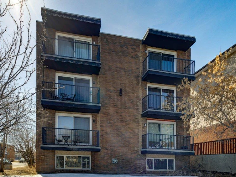 33-1703 11 Avenue SW, Calgary, AB, T3C 0N5