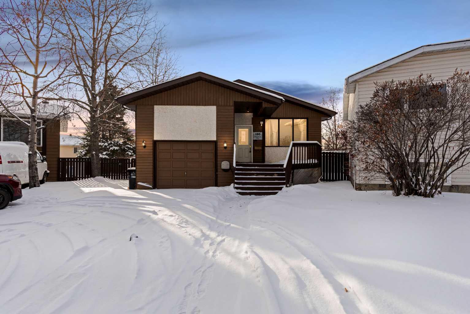 For Sale 130 Maclaren Bay, Fort Mcmurray, AB REW