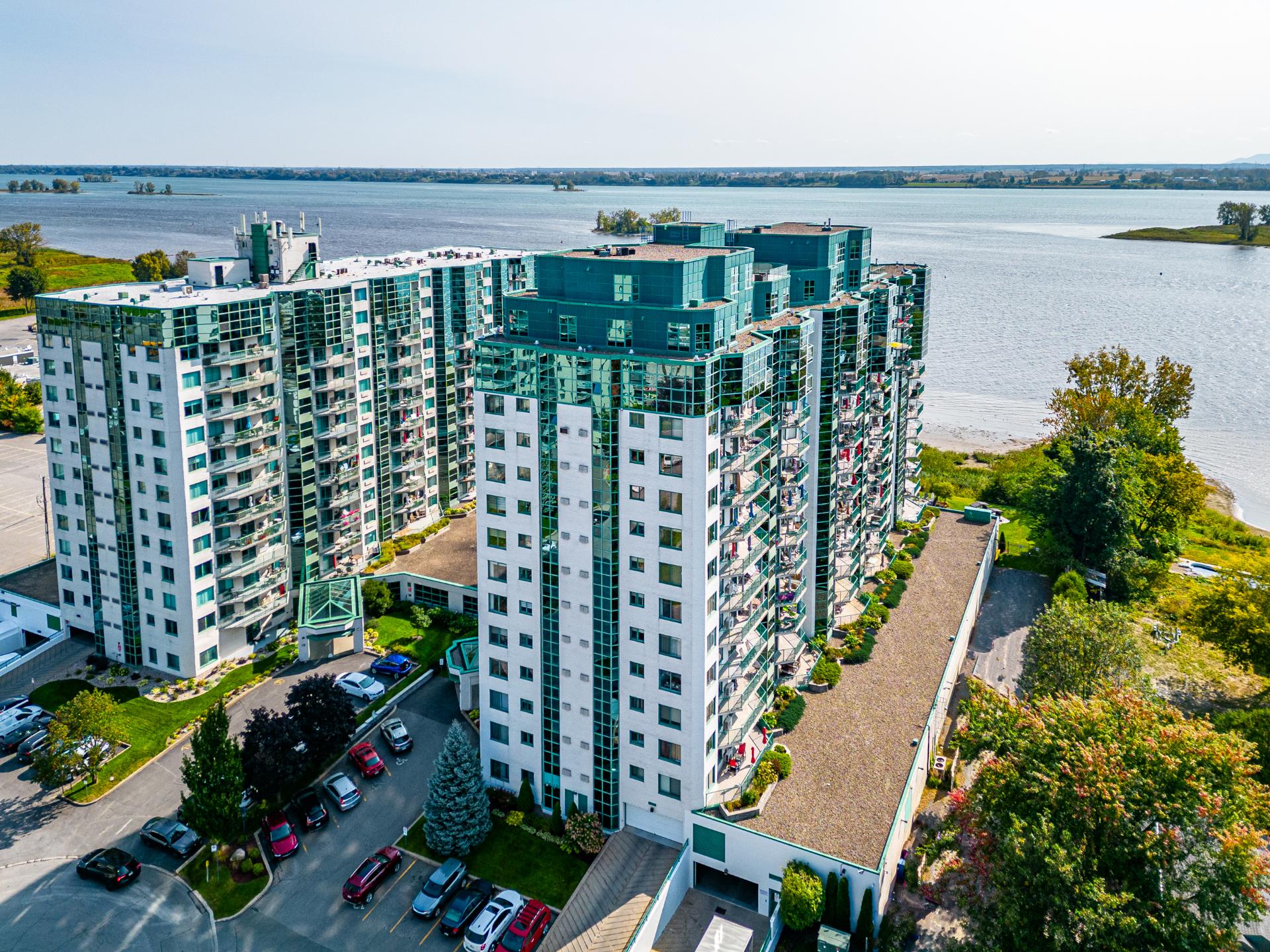 30710 Rue Des émeraudes, Repentigny, QC, House For Sale REW