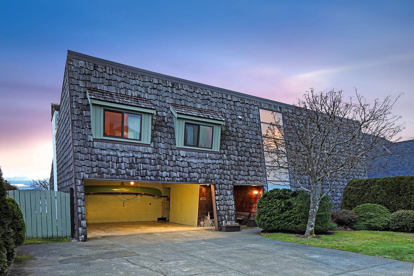 2053 Beach Drive, Comox, BC, V9M 1T7
