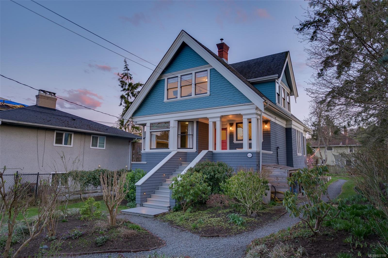 1337 Grant Street, Victoria, BC, V8R 1M2