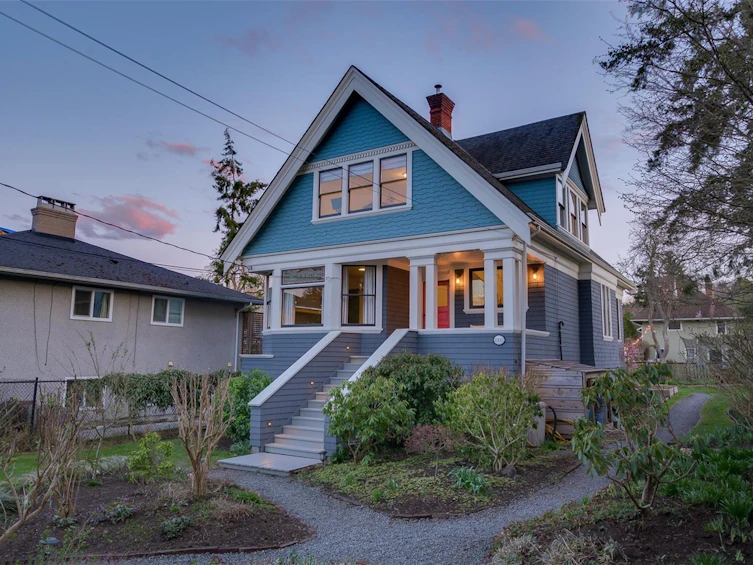 1337 Grant Street, Victoria, BC, V8R 1M2