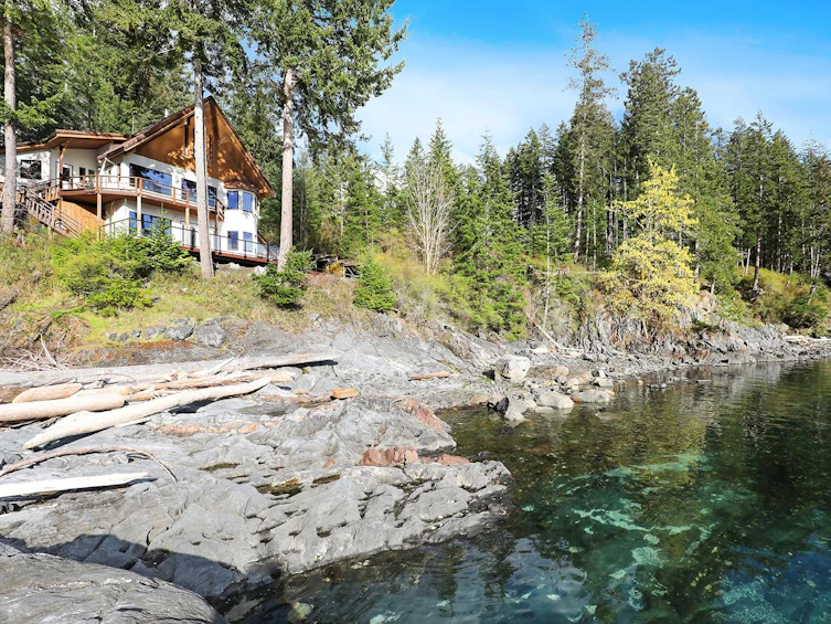 2095 Breton Road, Quadra Island, BC, V0P 1H0