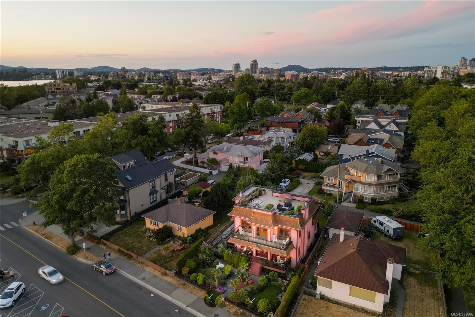 236 Dallas Road, Victoria, BC, V8V 1A5