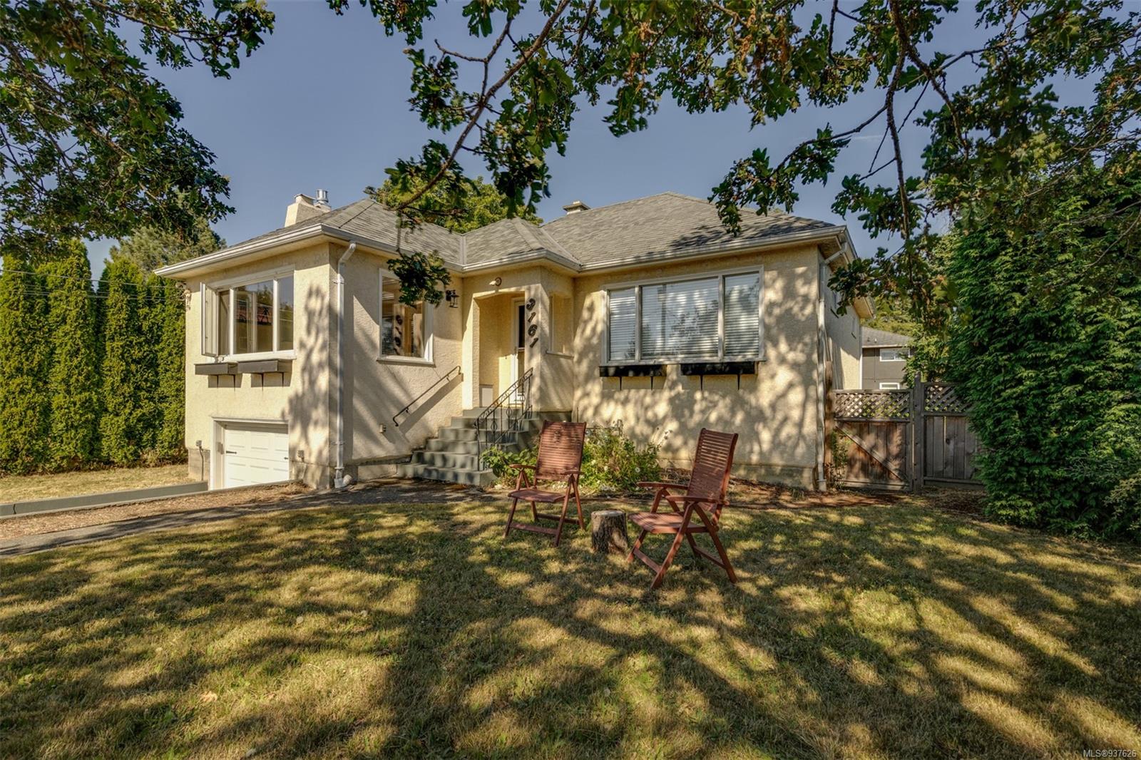 3161 Service Street, Saanich, BC, V8P 4M6