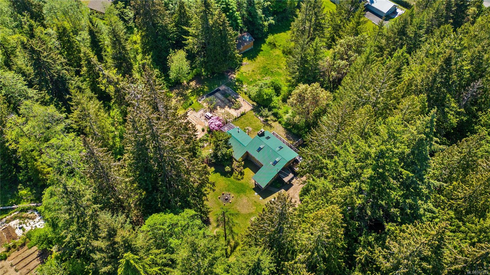 500 Smelt Bay Road, Cortes Island, BC, V0P 1K0