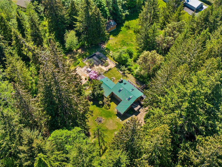 500 Smelt Bay Road, Cortes Island, BC, V0P 1K0