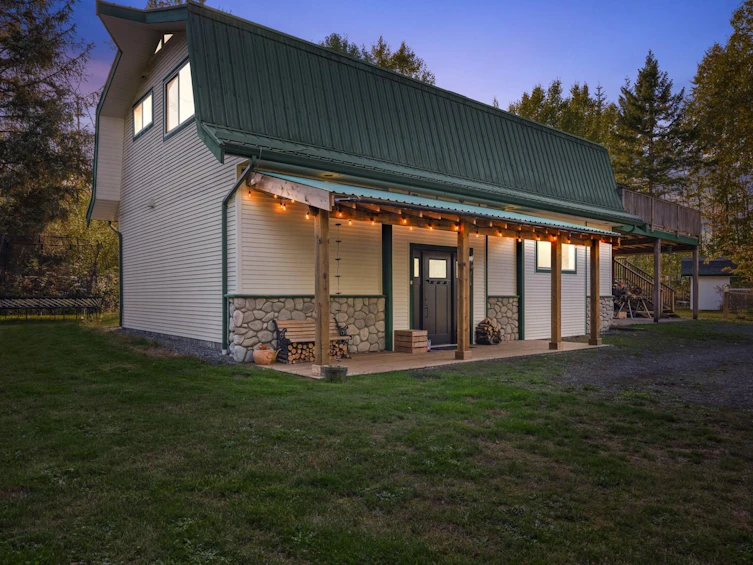 1649 Stephan Road, Black Creek, BC, V9J 1G2