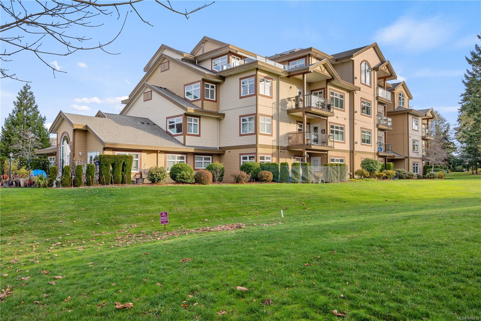 132-3666 Royal Vista Way, Courtenay, BC, V9N 9X7