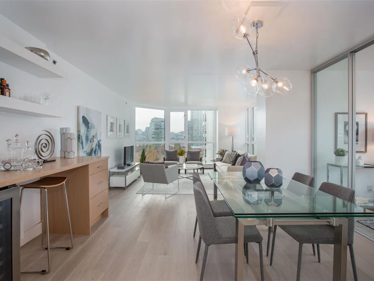 801-289 Drake Street, Vancouver, BC, V6B 5Z5