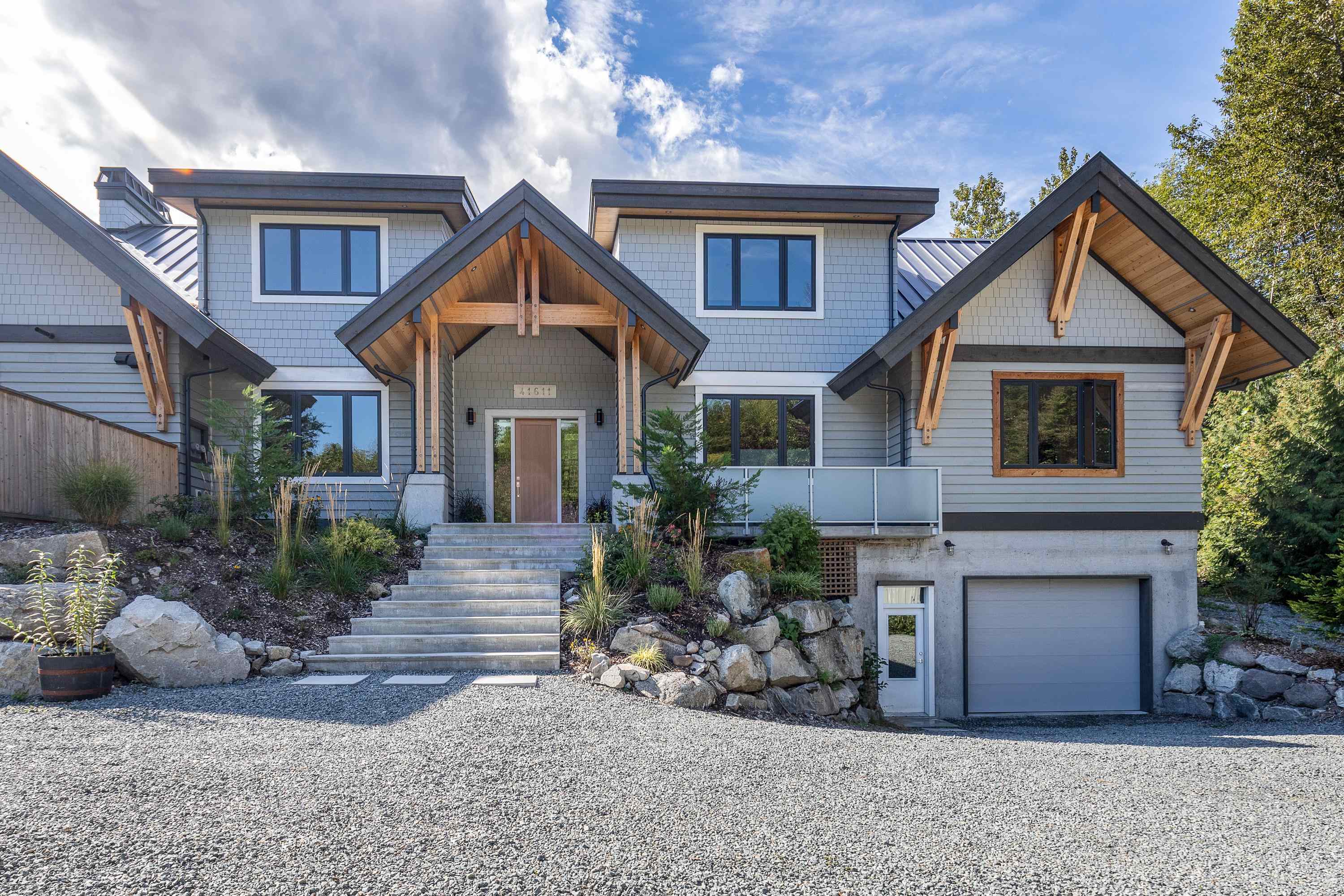 41611 Grant Road, Squamish, BC, V0N 1H0