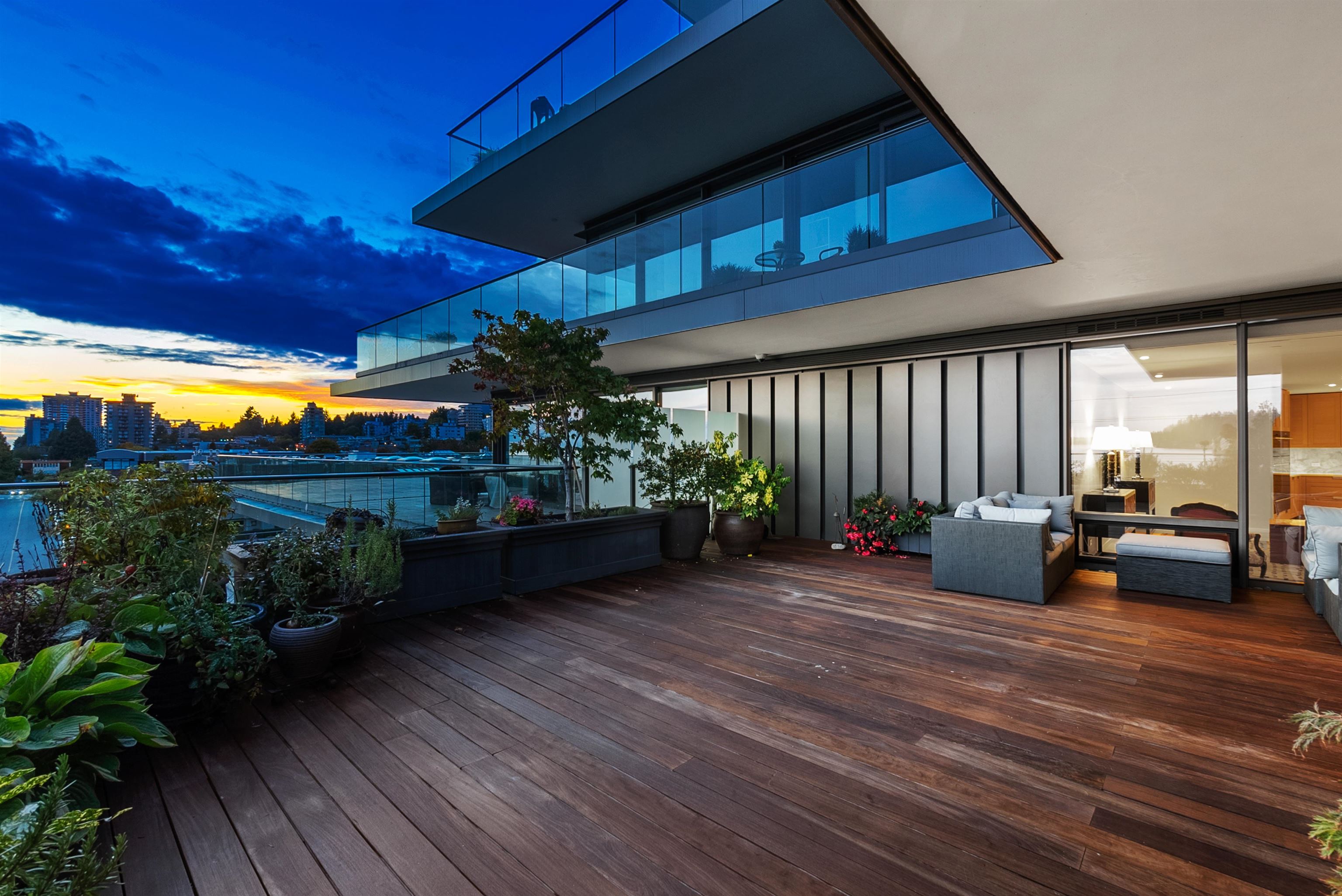 306-1355 Bellevue Avenue, West Vancouver, BC, V7T 0B4