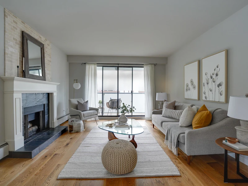 303 - 308 W 2nd Street, North Vancouver BC V7M 1E1
