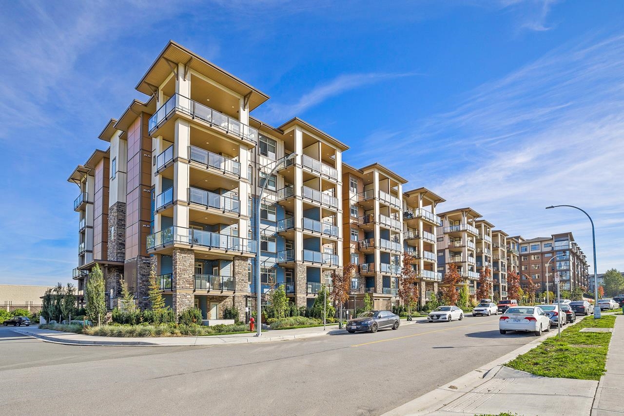 405-20673 78 Avenue, Langley, BC, V2Y 3K1