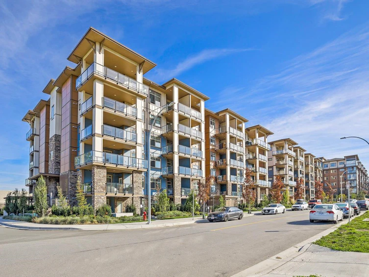 405-20673 78 Avenue, Langley, BC, V2Y 3K1