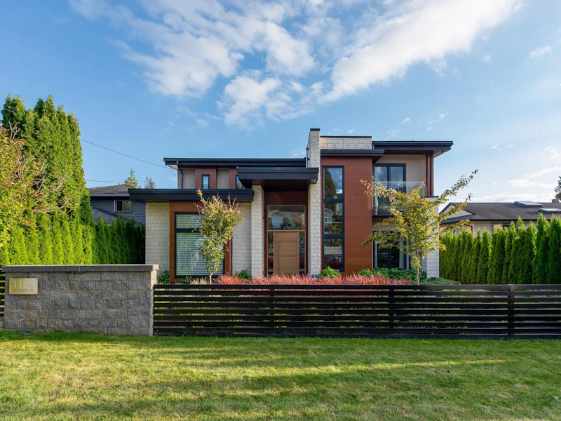 1126 Jefferson Avenue, West Vancouver BC V7T 2A8