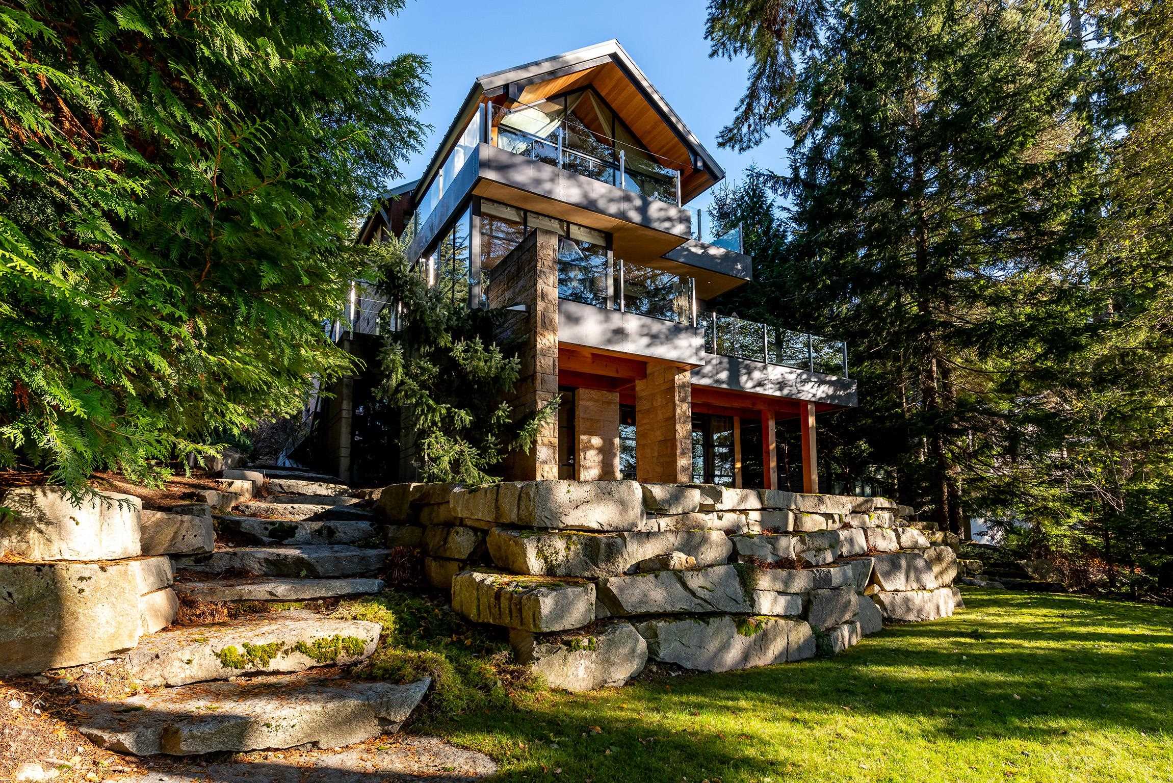 3082 St. Anton Way, Whistler, BC, V8E 0B8