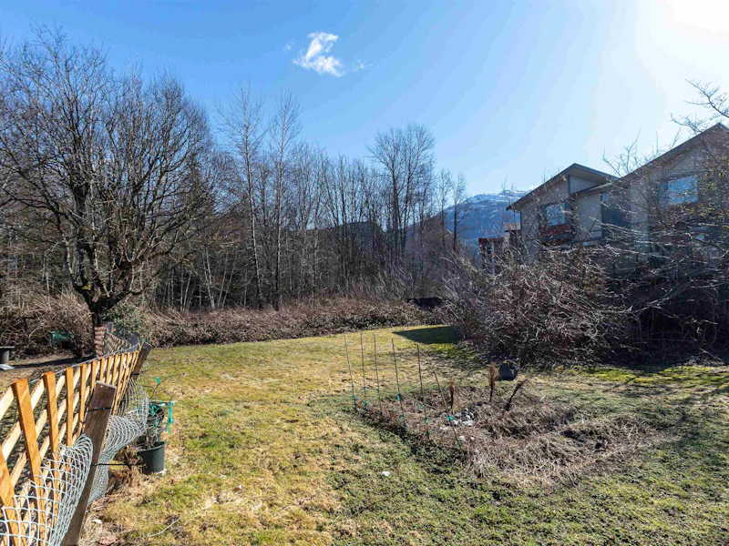 38702 Britannia Avenue, Squamish BC V8B 0J4