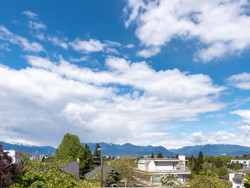 626 W 26th Avenue, Vancouver BC V5Z 4H6