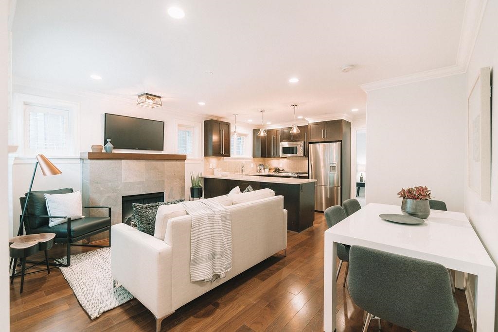 2457 W 5th Avenue, Vancouver, BC, V6K 1S7