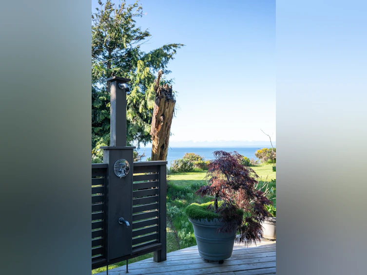 1628 Vancouver Boulevard, Savary Island, BC, V0N 2G0