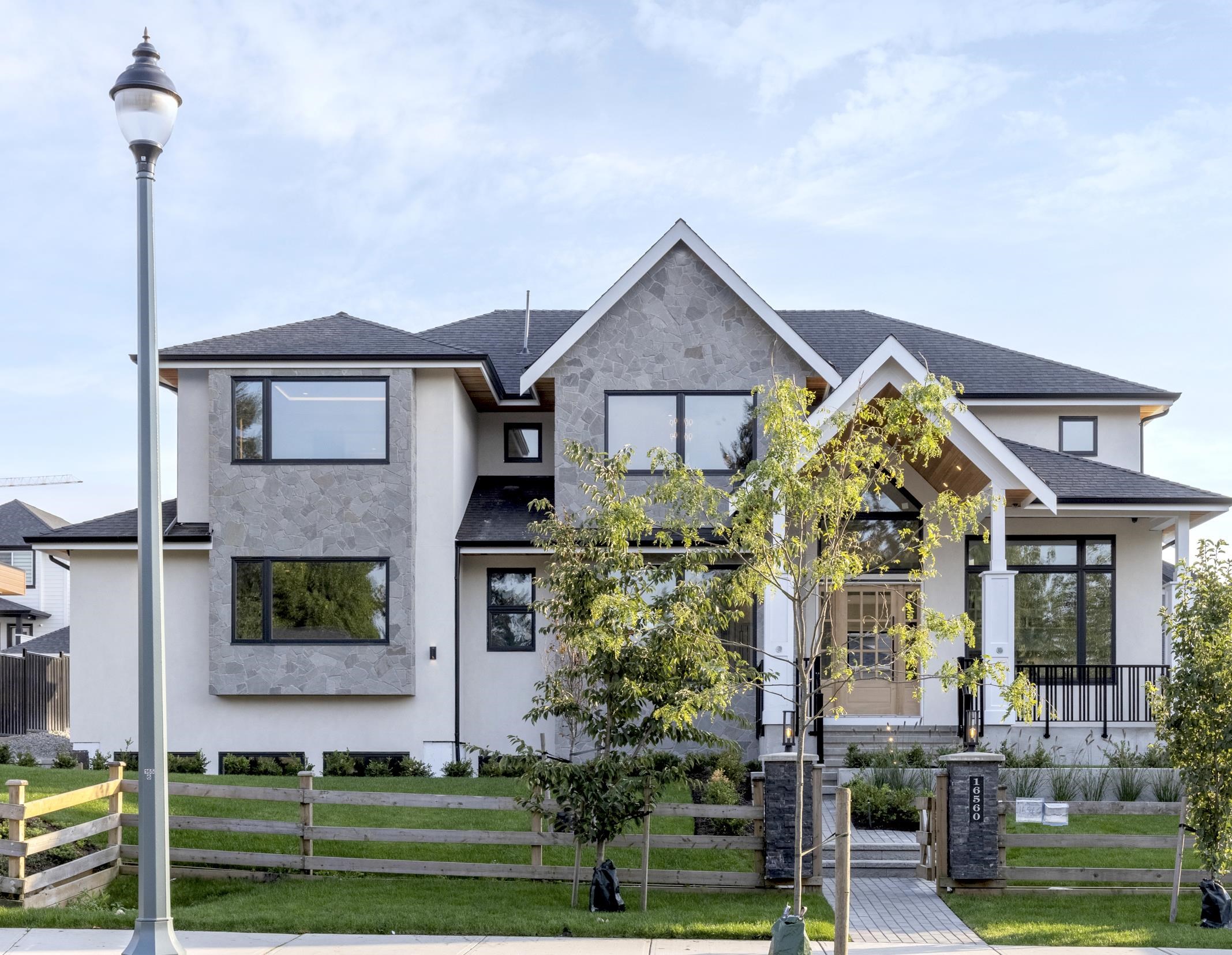 16560 26 Avenue, Surrey, BC, V3Z 9W9