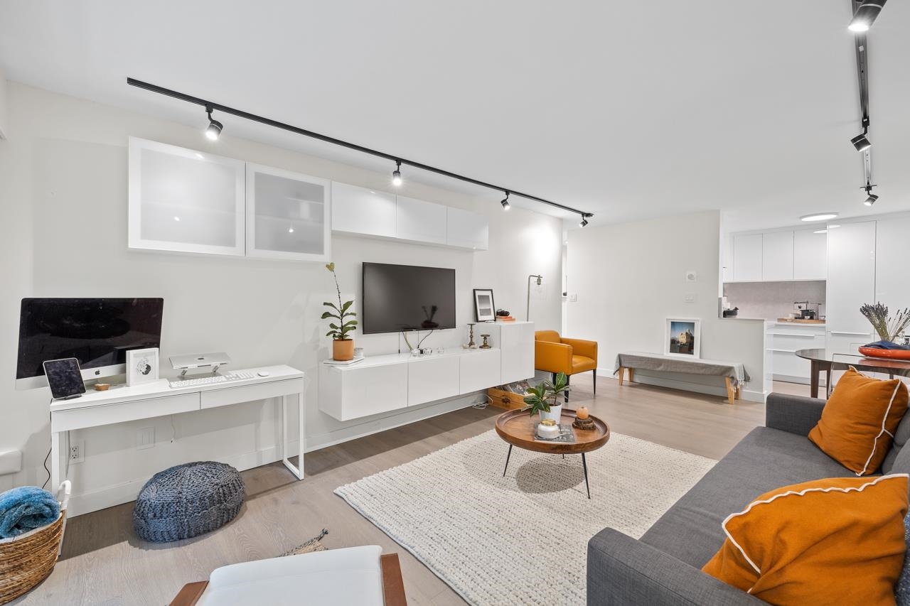 107-2424 Cypress Street, Vancouver, BC, V6J 1T6