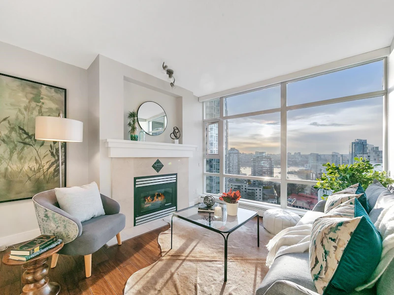 2108 - 198 Aquarius Mews, Vancouver BC V6Z 2Y4