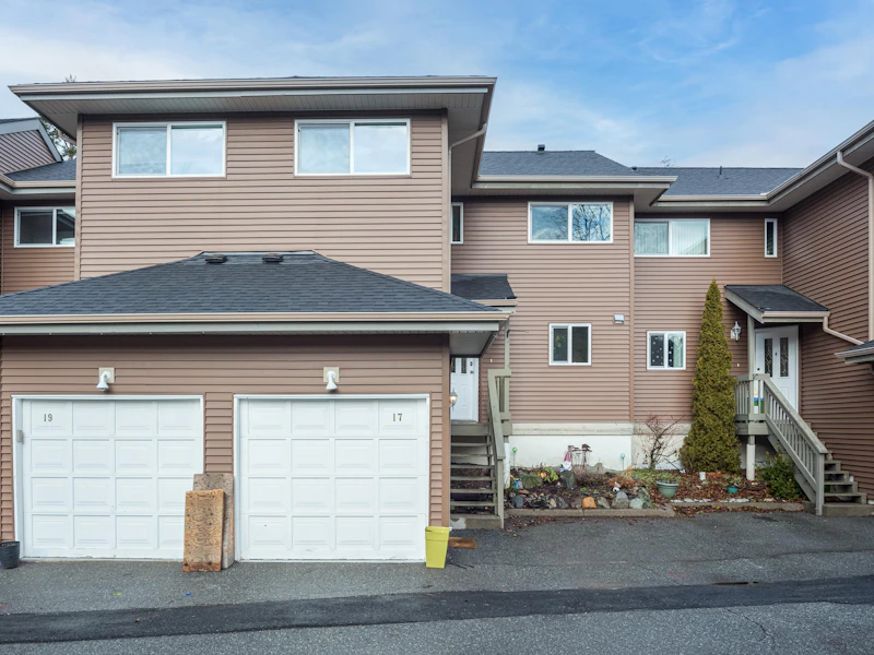 17 - 41449 Government Road, Squamish BC V8B 0G4