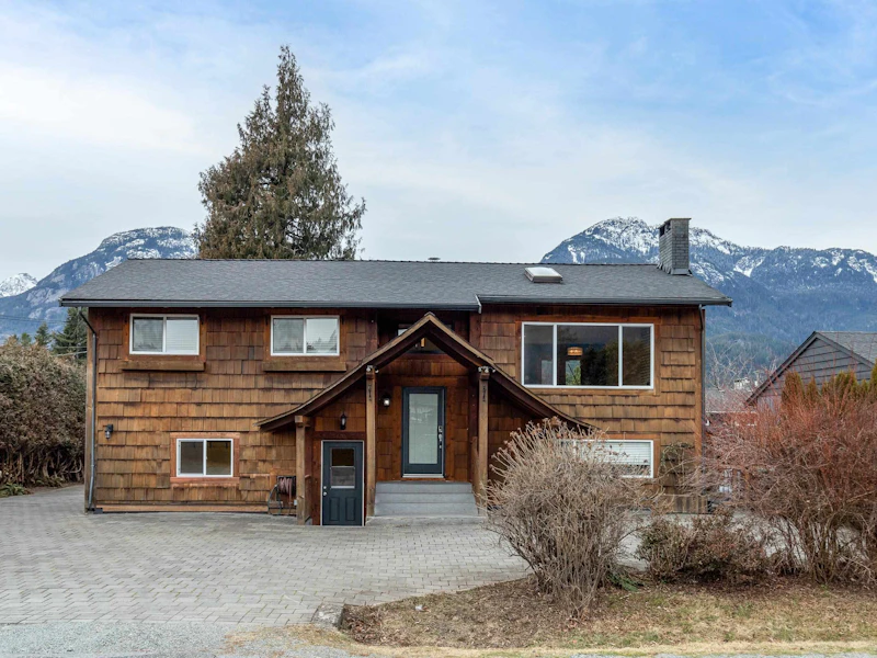 40307 Hood Road, Squamish BC V8B 0G2