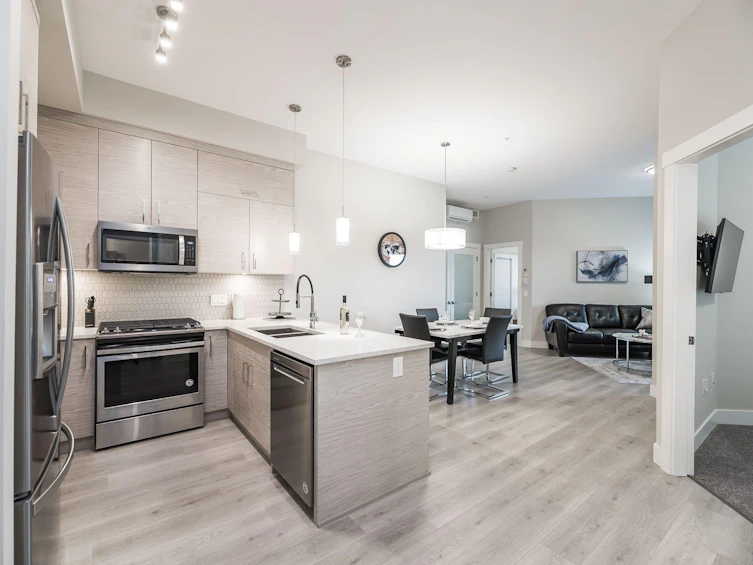 222-2120 Gladwin Road, Abbotsford, BC, V2S 0L7
