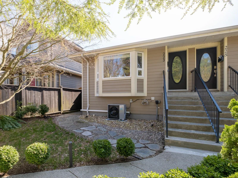 223 W 19th Street, North Vancouver BC V7M 1X6