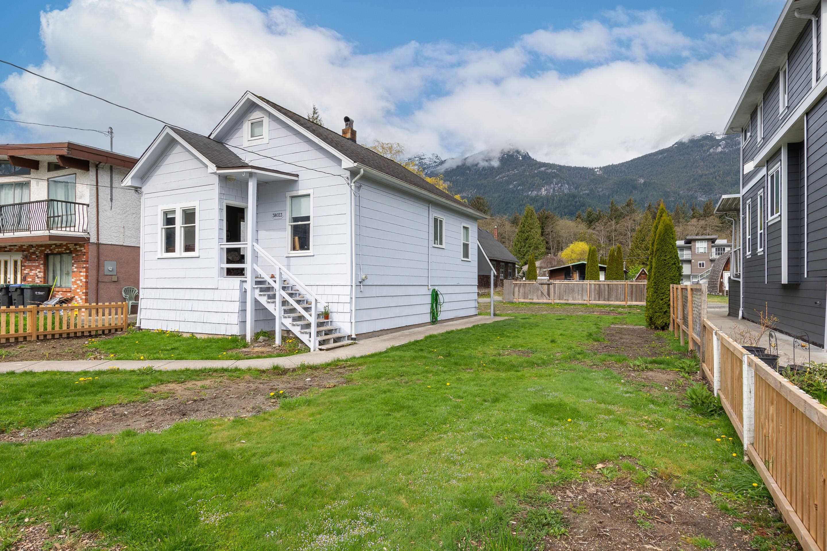 38023 Fifth Avenue, Squamish, BC, V8B 0A6