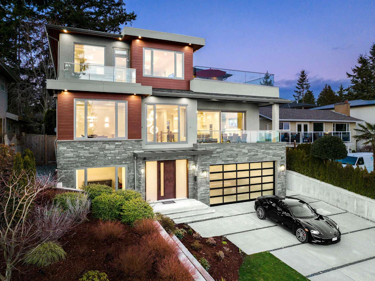 13141 Marine Drive, Surrey, BC, V4A 1E6