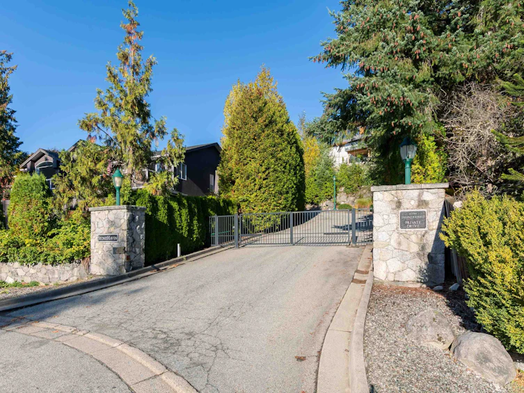 1-40781 Thunderbird Ridge, Squamish, BC, V0N 1T0
