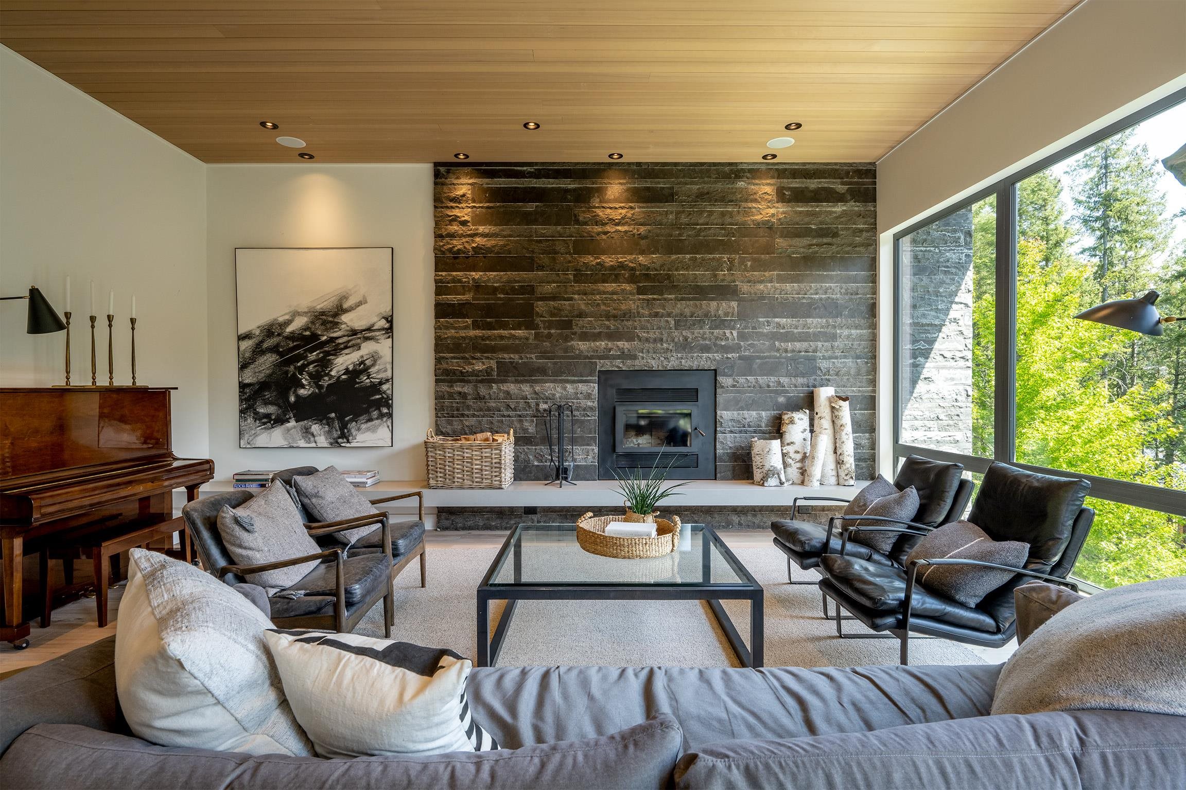 8206 Mountain View Drive, Whistler, BC, V8E 0G3