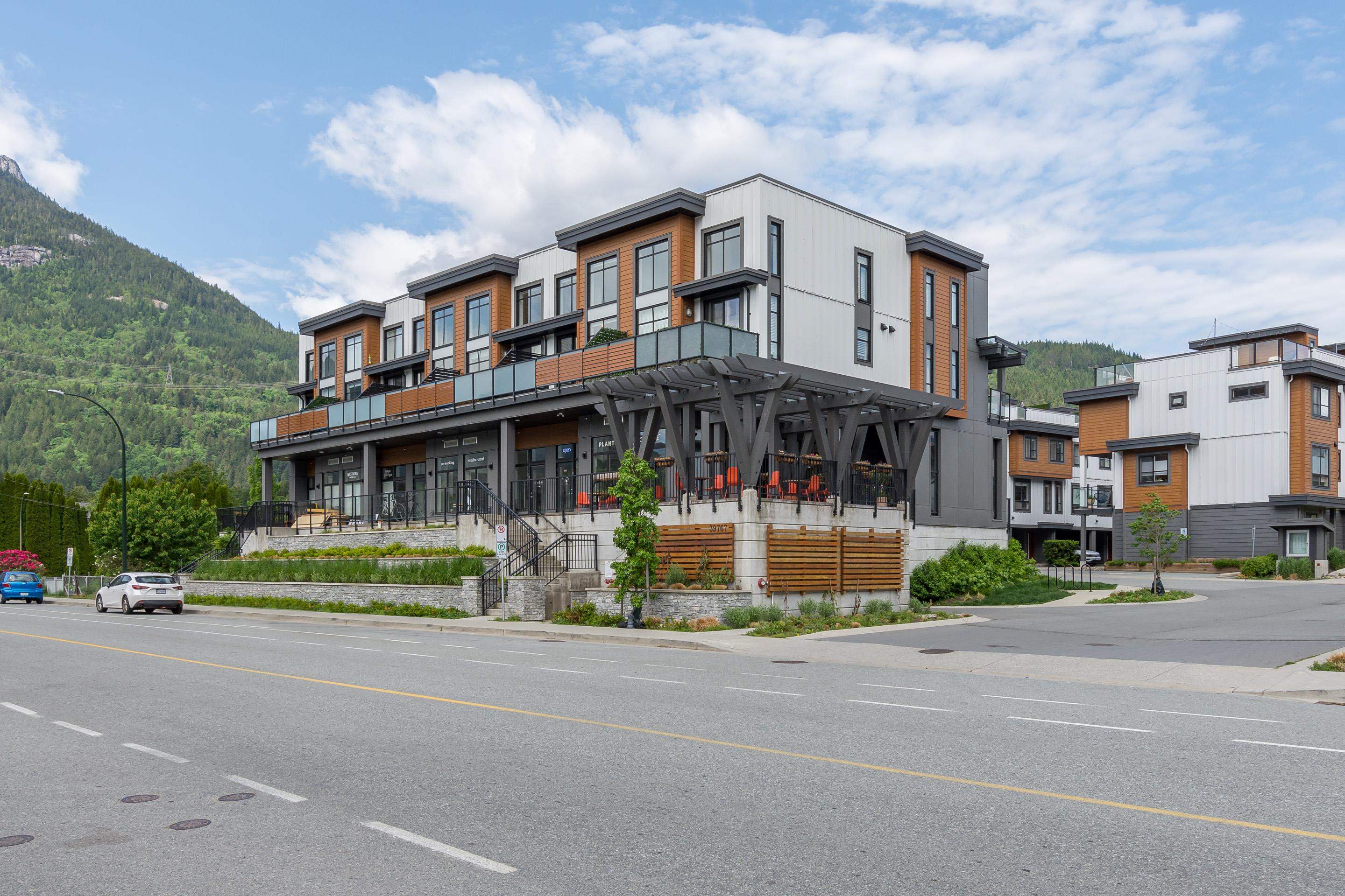 102-39767 Government Road, Squamish, BC, V8B 0Z1