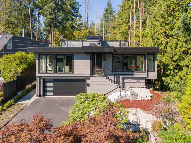 3726 Southridge Place, West Vancouver BC V7V 3H8