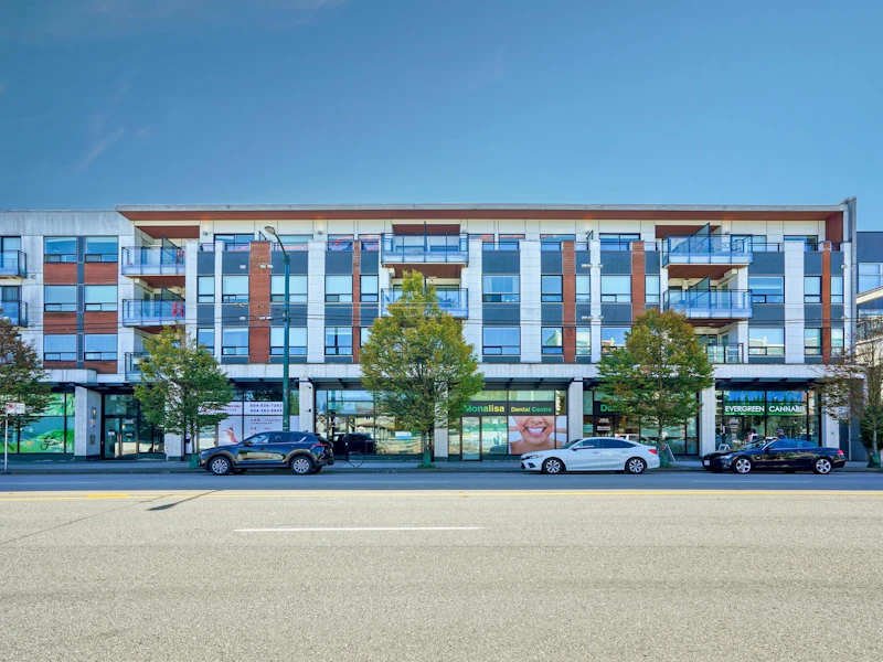 404 - 2858 W 4th Avenue, Vancouver BC V6K 1R2