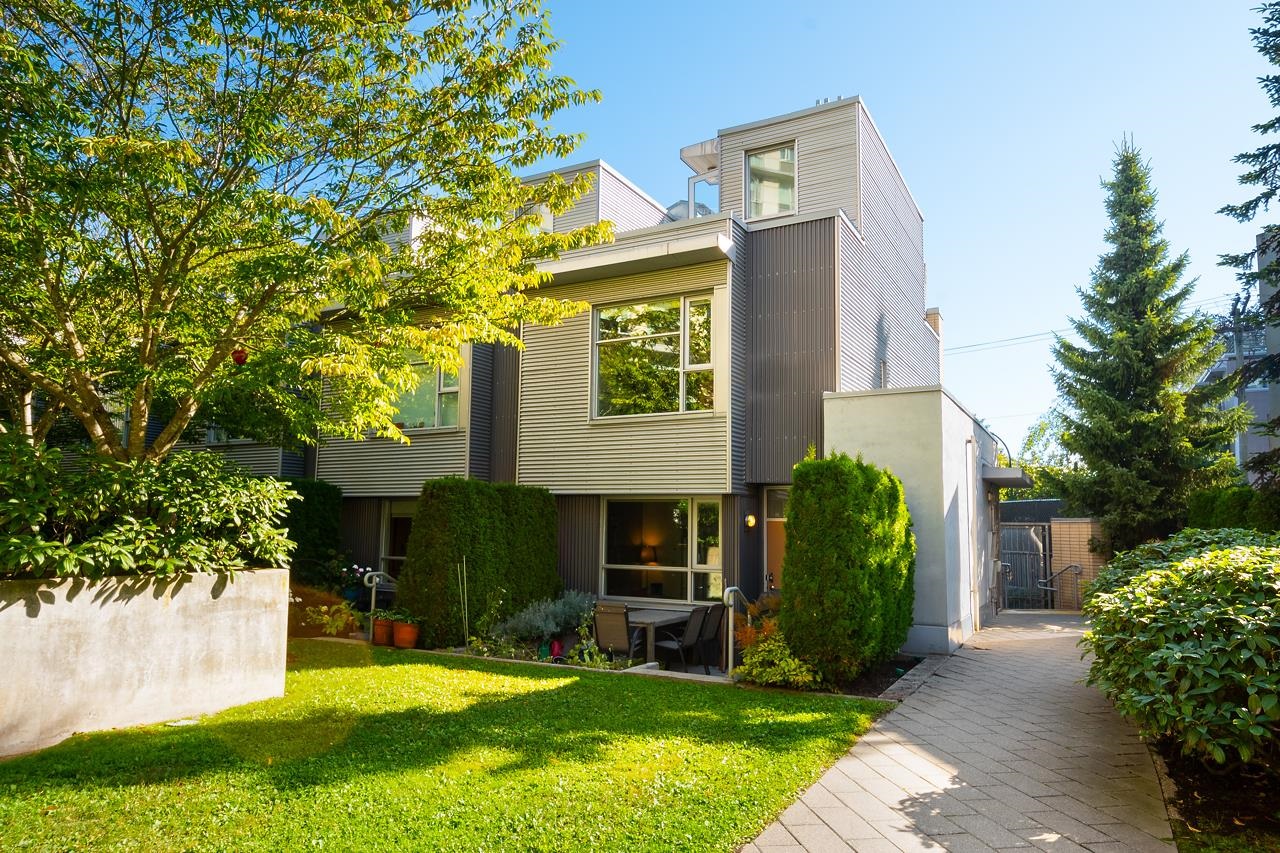 2717 Prince Edward Street, Vancouver, BC, V5T 4V8