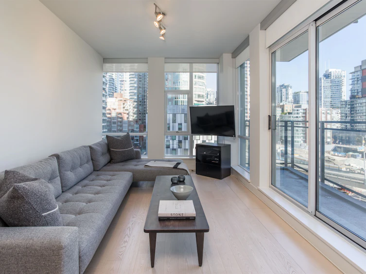 1002-1455 Howe Street, Vancouver, BC, V6Z 1C2