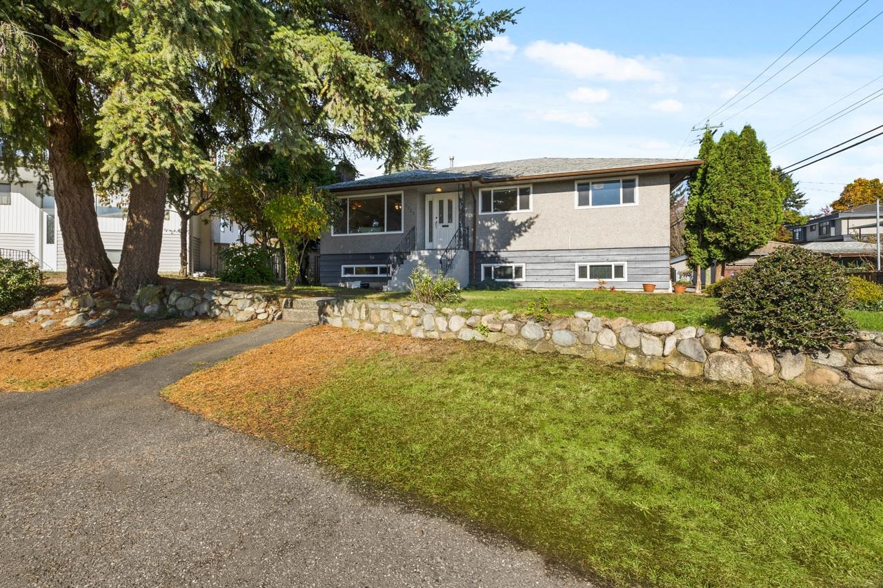 2733 Kempton Place, Vancouver, BC, V5S 2A7