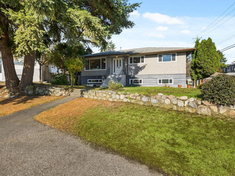 2733 Kempton Place, Vancouver, BC, V5S 2A7