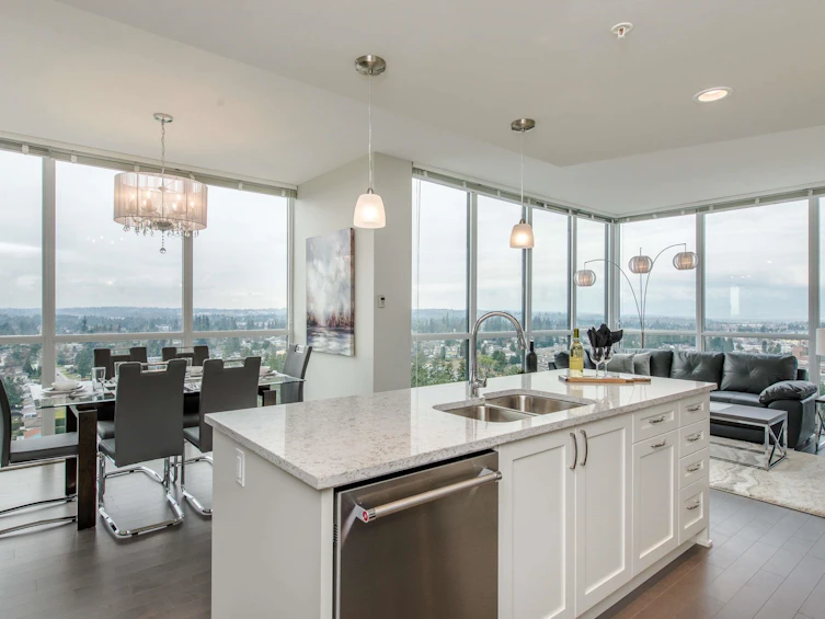 2201-2180 Gladwin Road, Abbotsford, BC, V2S 0H4